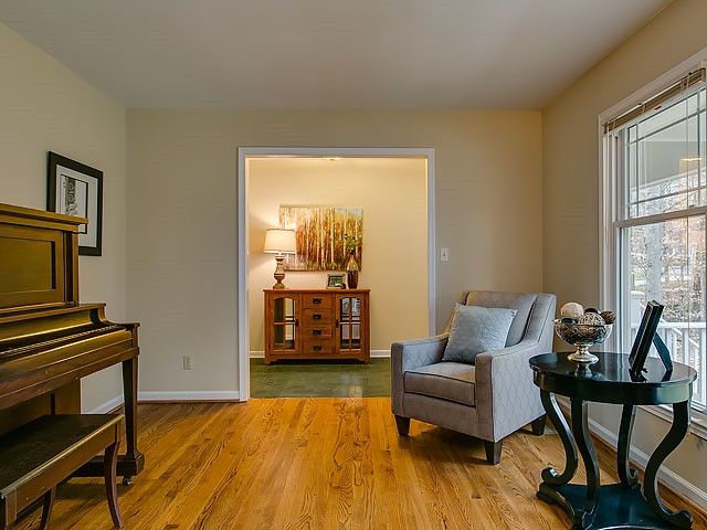 5608 Woodberry Rd, Durham, NC 27707