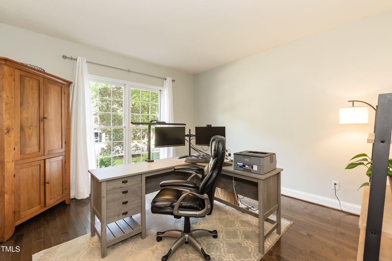 5609 Barham Ct, Raleigh, NC 27613