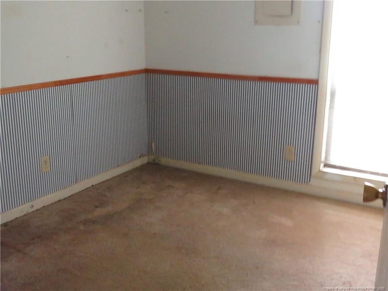 5609 Bowman Ct, Fayetteville, NC 28304