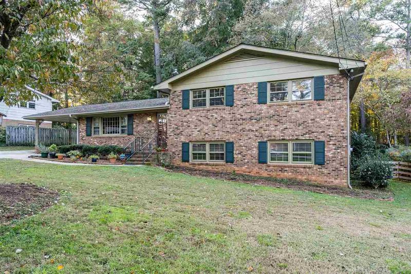 5609 Deblyn Ave, Raleigh, NC 27612