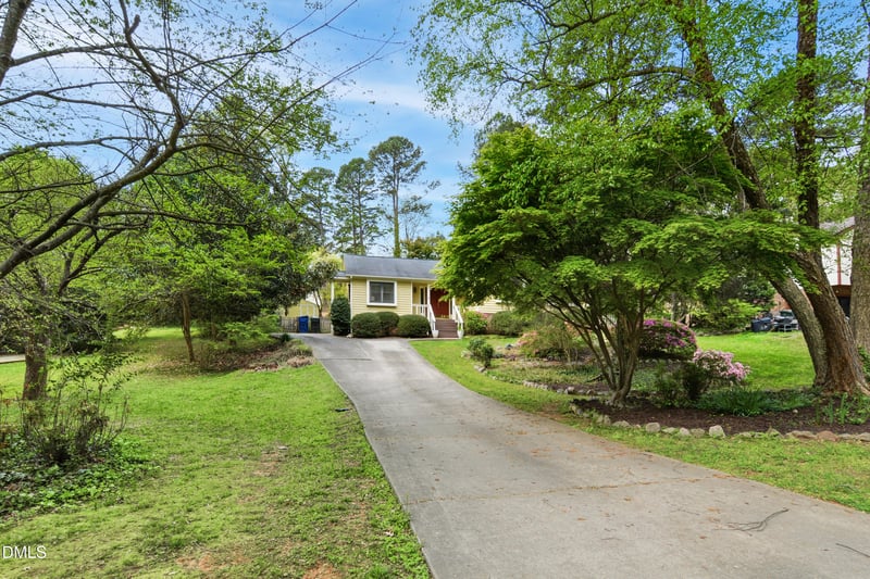5609 Groomsbridge Ct, Raleigh, NC 27612