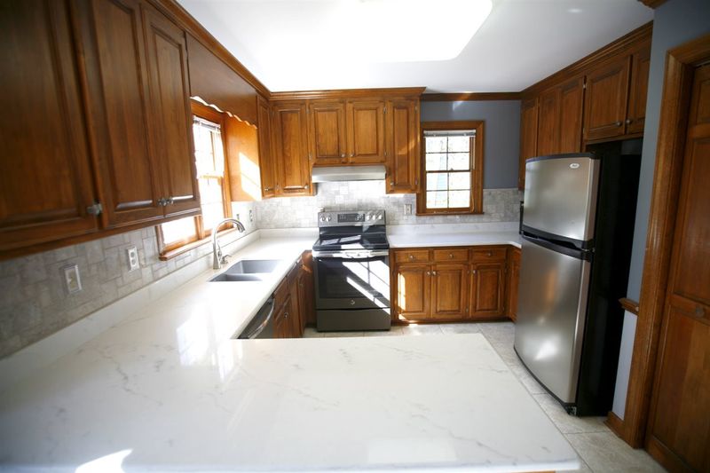 5609 Millrace Trl, Raleigh, NC 27606