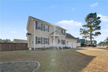 5609 Prestonfield Ln, Hope Mills, NC 28348