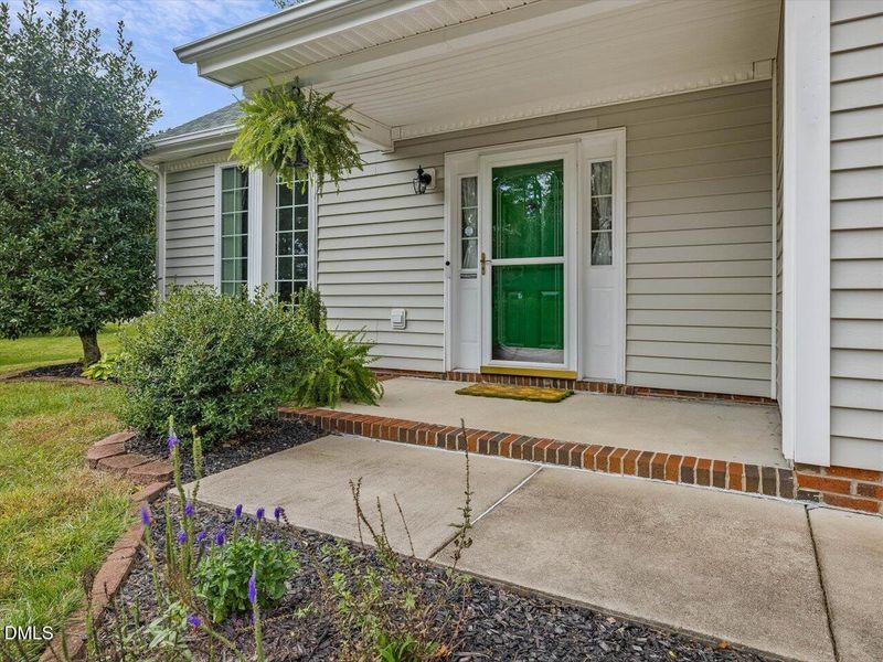5609 Thistlerock Ln, Durham, NC 27703