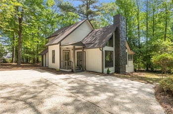 5610 Waters Edge Dr, Fayetteville, NC 28314
