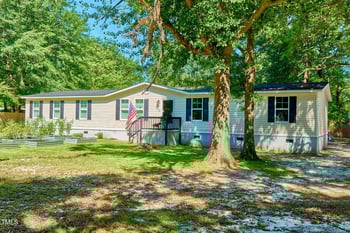 5612 Baggett Ln, Hope Mills, NC 28348