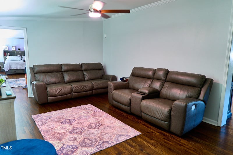 5612 Baggett Ln, Hope Mills, NC 28348