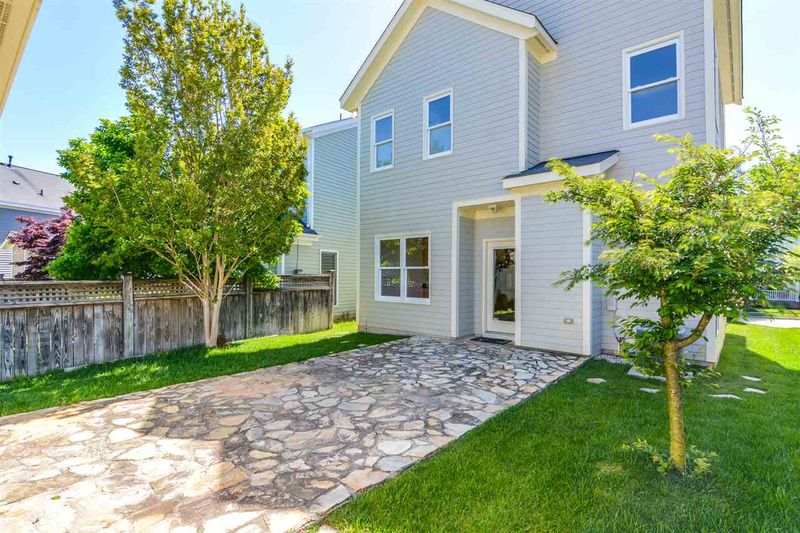 5612 Cary Glen Blvd, Cary, NC 27519