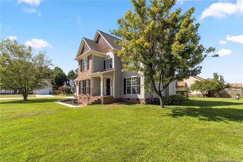 5612 Edwin Deaver Dr, Hope Mills, NC 28348