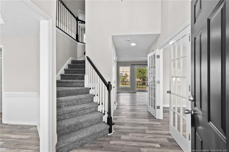 5612 Edwin Deaver Dr, Hope Mills, NC 28348