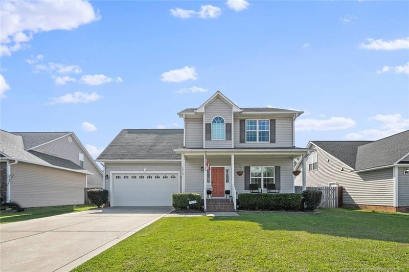 5612 Seafield Ln, Hope Mills, NC 28348