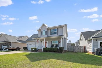 5612 Seafield Ln, Hope Mills, NC 28348