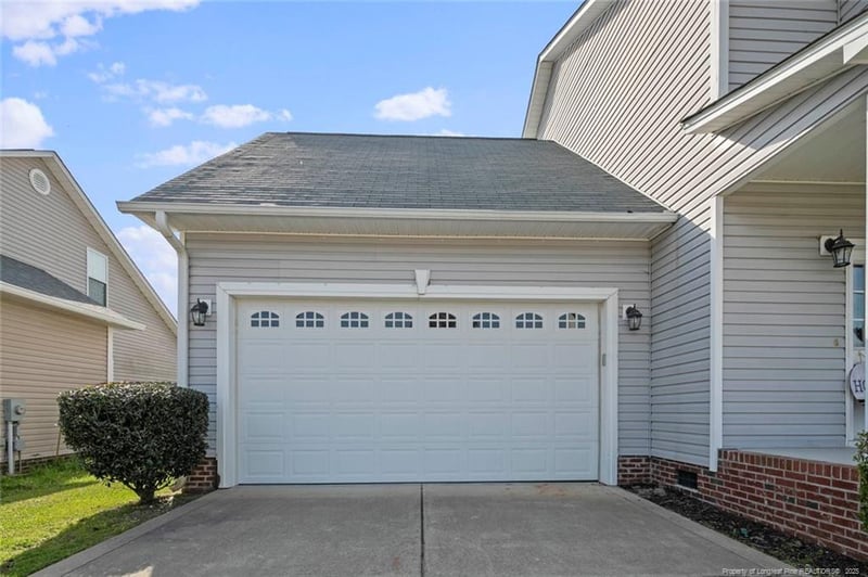 5612 Seafield Ln, Hope Mills, NC 28348