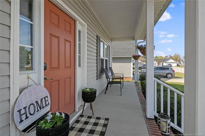 5612 Seafield Ln, Hope Mills, NC 28348