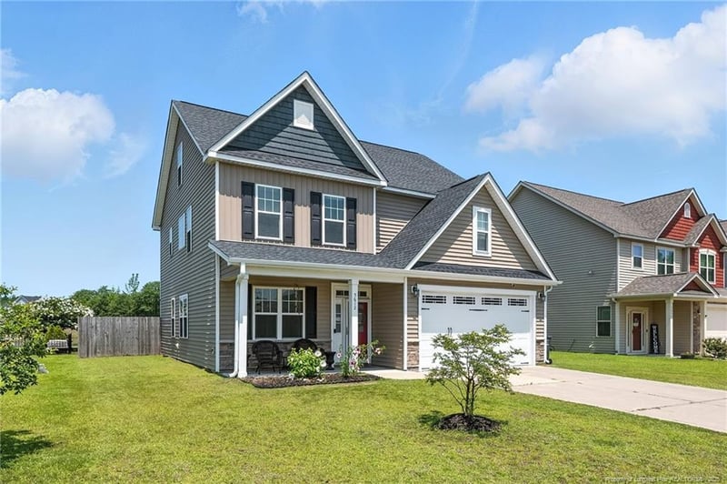 5612 Stonefield St, Hope Mills, NC 28348