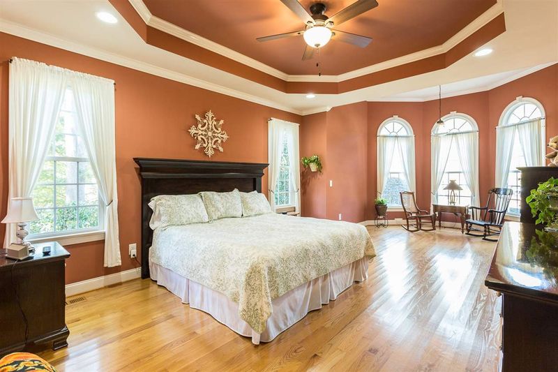 5612 Turner Glen Dr, Raleigh, NC 27603