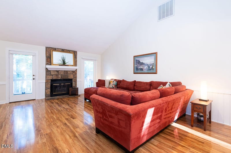 5613 Oldtowne Rd, Raleigh, NC 27612