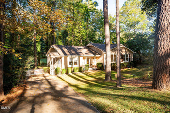 5613 Oldtowne Rd, Raleigh, NC 27612