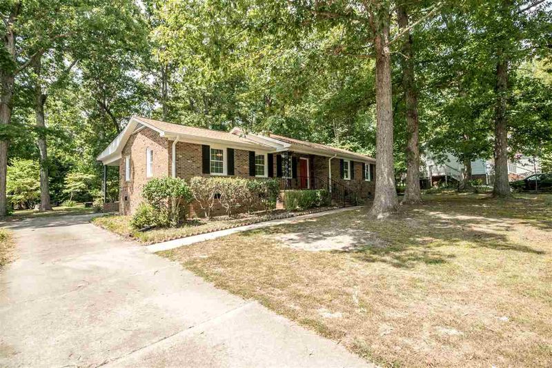 5615 Glen Oaks Dr, Durham, NC 27712