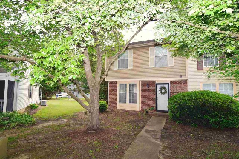 5616 Bringle Ct, Raleigh, NC 27610