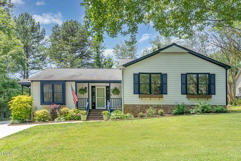 5617 Groomsbridge Ct, Raleigh, NC 27612