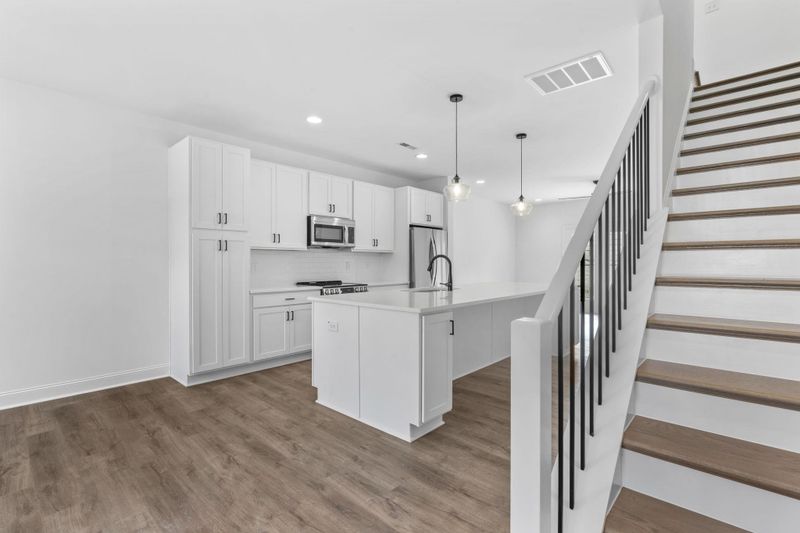 5617 Johnson Woods Ct, Raleigh, NC 27609