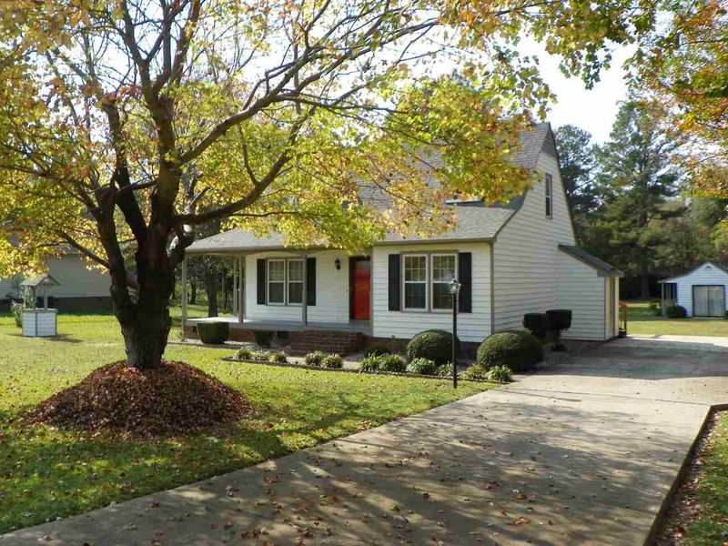 5617 Meadow Rn, Knightdale, NC 27545