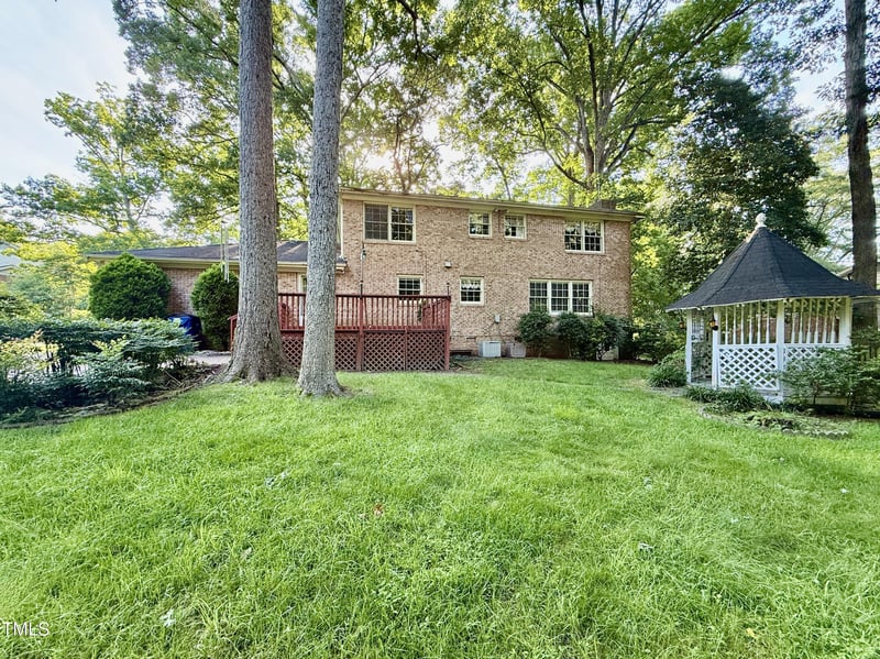 5617 Partridge Ln, Raleigh, NC 27609