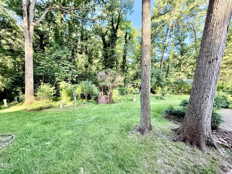 5617 Partridge Ln, Raleigh, NC 27609