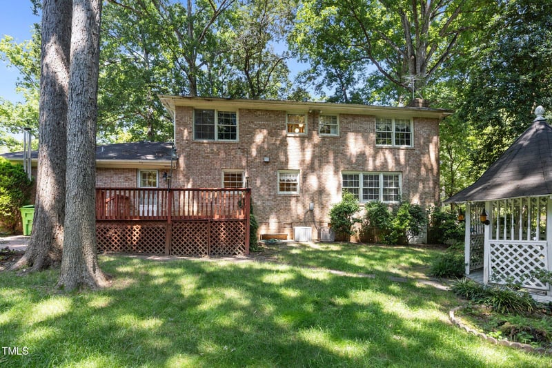 5617 Partridge Ln, Raleigh, NC 27609