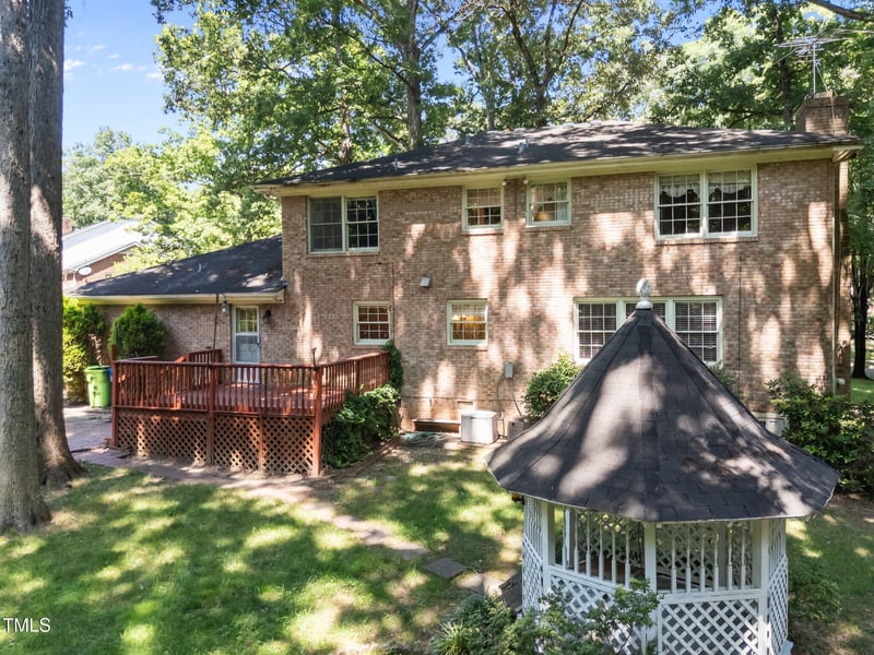 5617 Partridge Ln, Raleigh, NC 27609