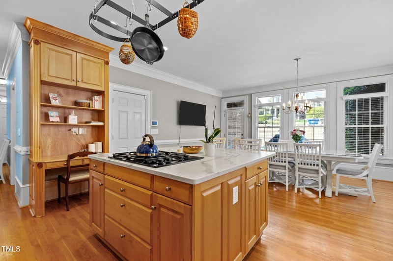 5619 Bennettwood Ct, Raleigh, NC 27612