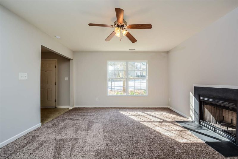5619 Sojourn Dr, Raleigh, NC 27610