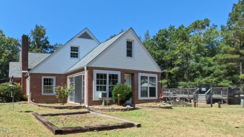 562 Elevation Rd, Four Oaks, NC 27524