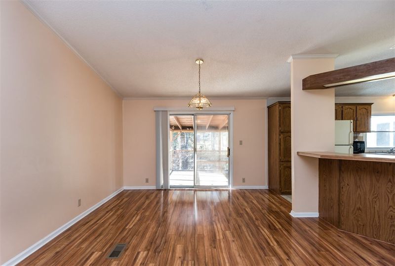 562 Sugar Lake Rd, Pittsboro, NC 27312