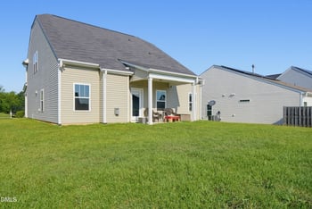 562 Summerwind Plantation Dr, Garner, NC 27529