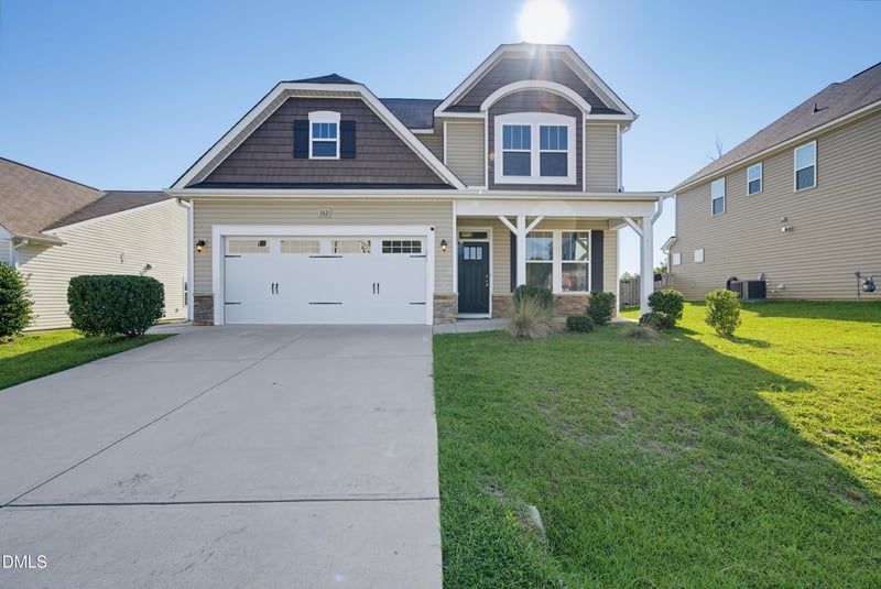 562 Summerwind Plantation Dr, Garner, NC 27529