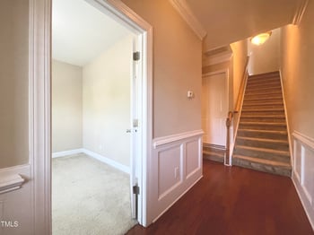 562 Village Loop Dr, Apex, NC 27502