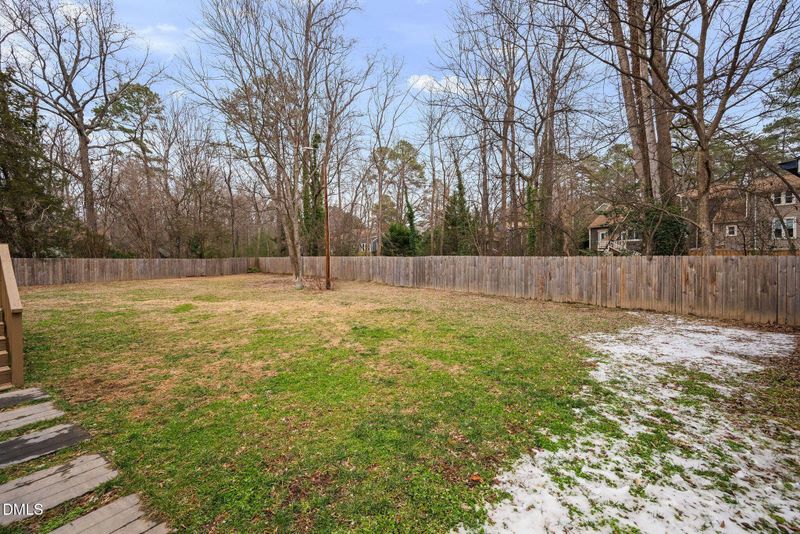 5620 Old Forge Cir, Raleigh, NC 27609