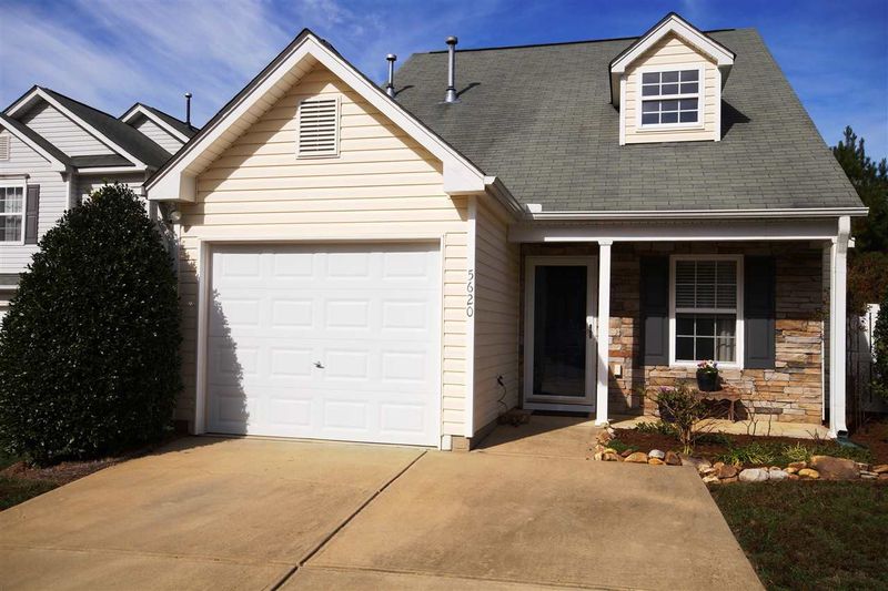 5620 Roan Mountain Pl, Raleigh, NC 27613