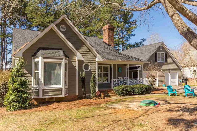 5620 Soft Wind Dr, Fuquay Varina, NC 27526