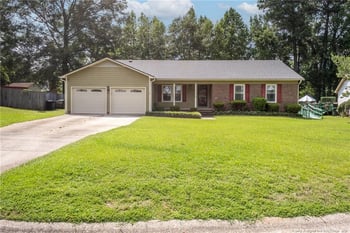 5621 Monks Walk Ct, Fayetteville, NC 28311