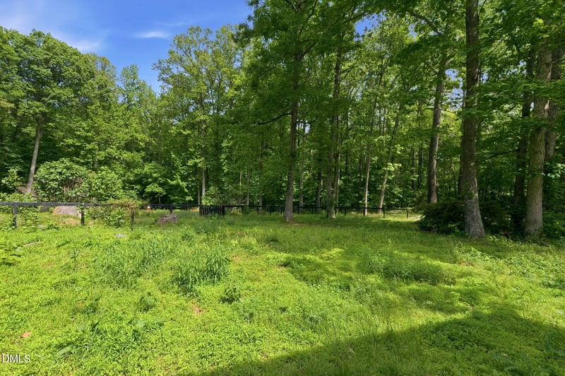 5621 Nc Hwy 54 W, Chapel Hill, NC 27516