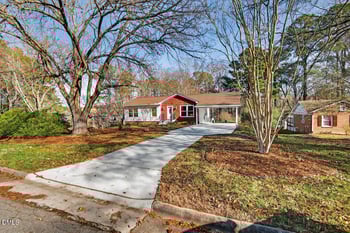 5621 Pelham Rd, Durham, NC 27713