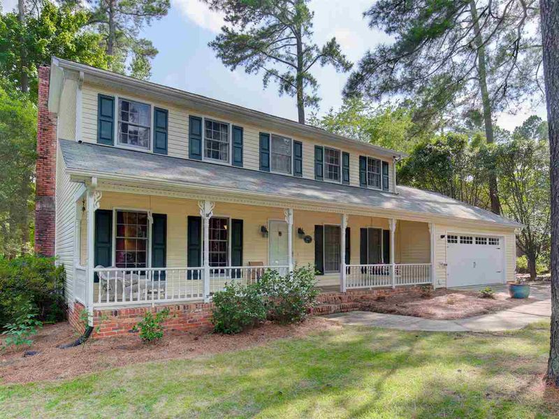 5621 Timber Ridge Dr, Raleigh, NC 27609