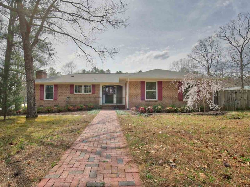 5622 Mccormick Rd, Durham, NC 27713