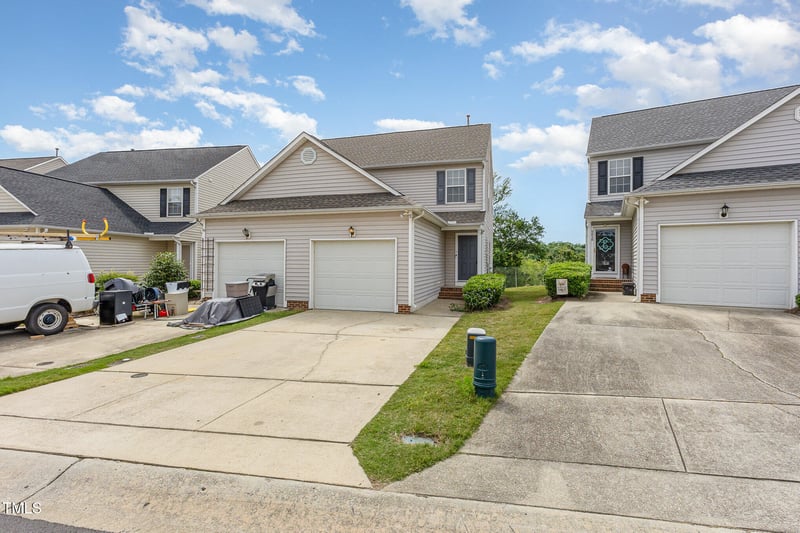 5622 Osprey Cove Dr, Raleigh, NC 27604