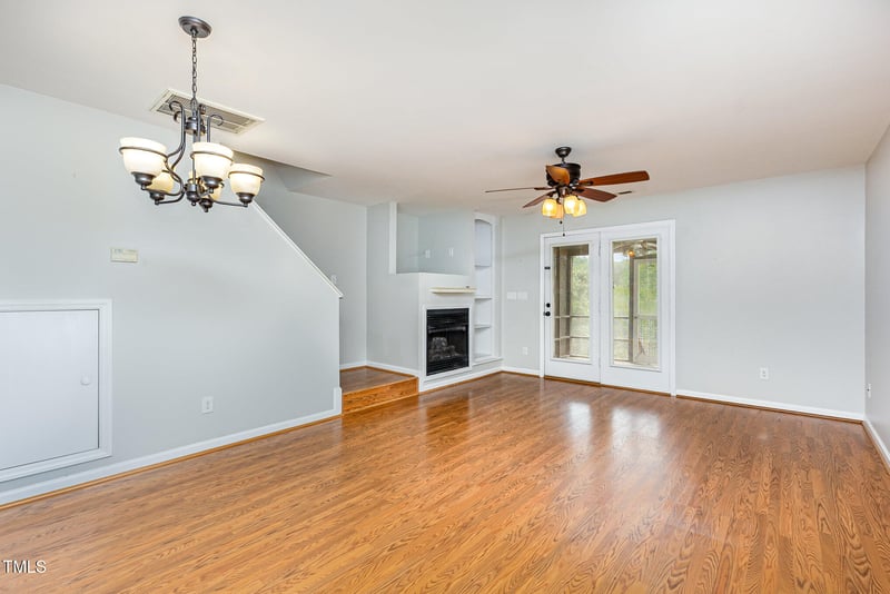5622 Osprey Cove Dr, Raleigh, NC 27604
