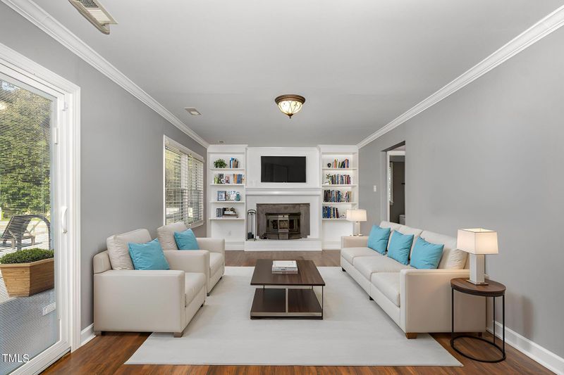 5622 Ventura Dr, Durham, NC 27712