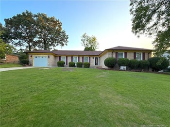 5622 Weatherford Rd, Fayetteville, NC 28303